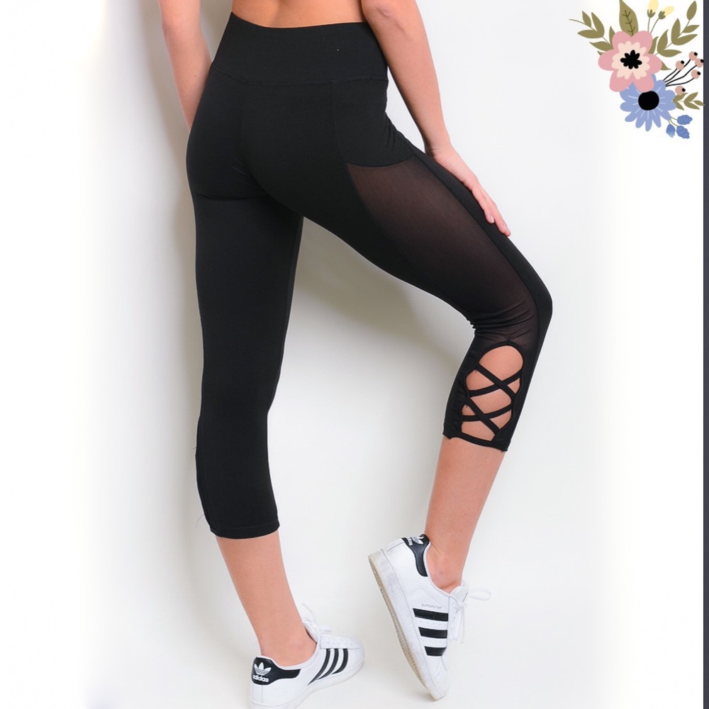 DONATED❗️ 🆕Hight waisted work out Capri leggings ,L,XL